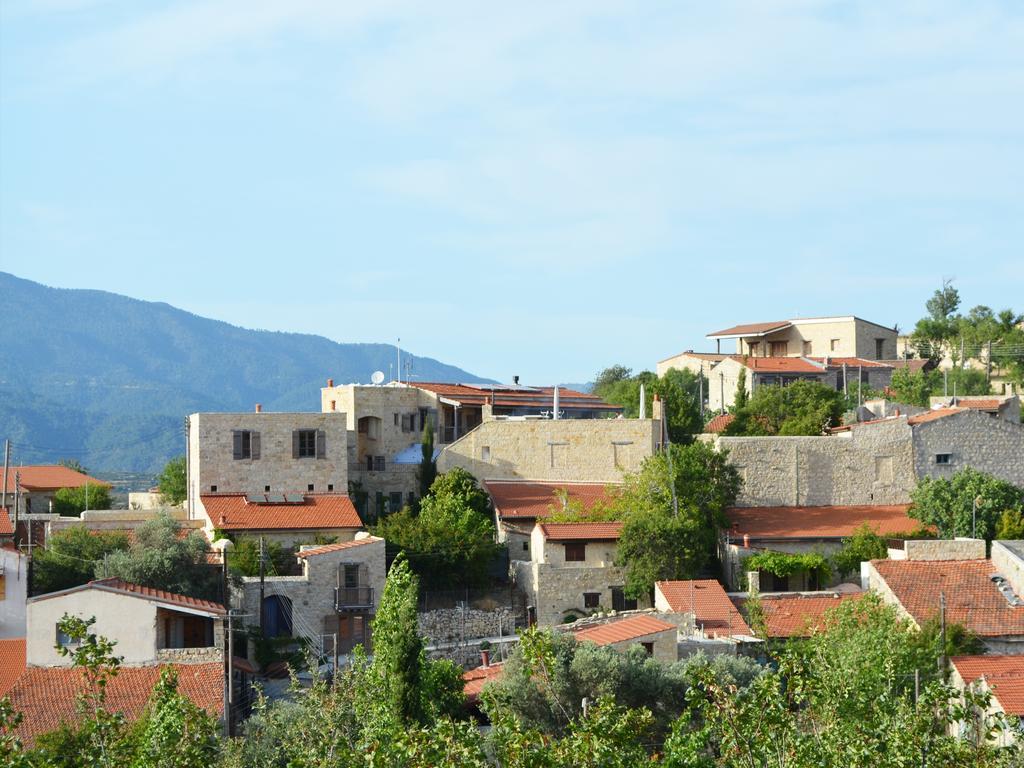 Apokryfo Traditional Guesthouse Lofou Exterior photo